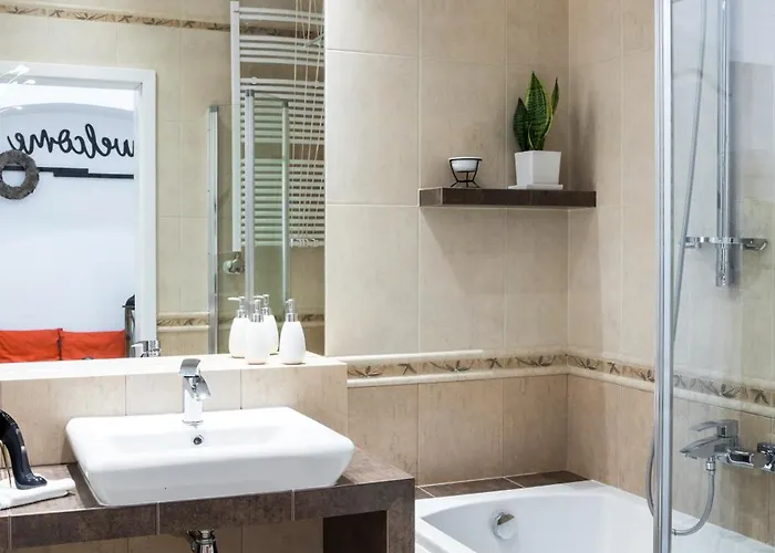 アパート Oasis By Cozyplace