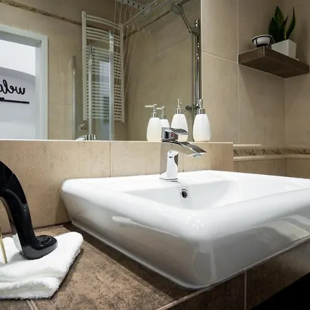 Oasis By Cozyplace Appartamento Cracovia